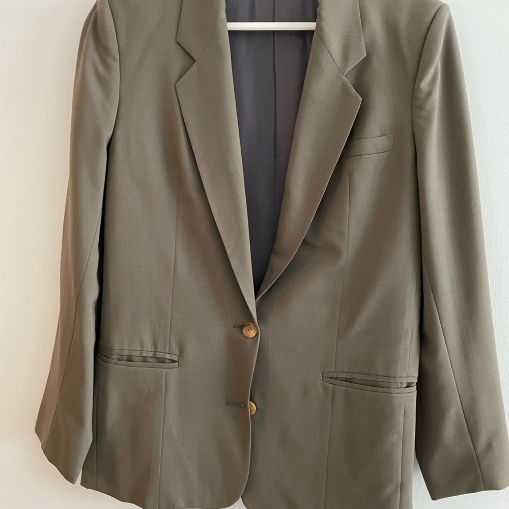 VINTAGE- Classic Olive Lightweight Saint Laurie Suit from the 80’s
